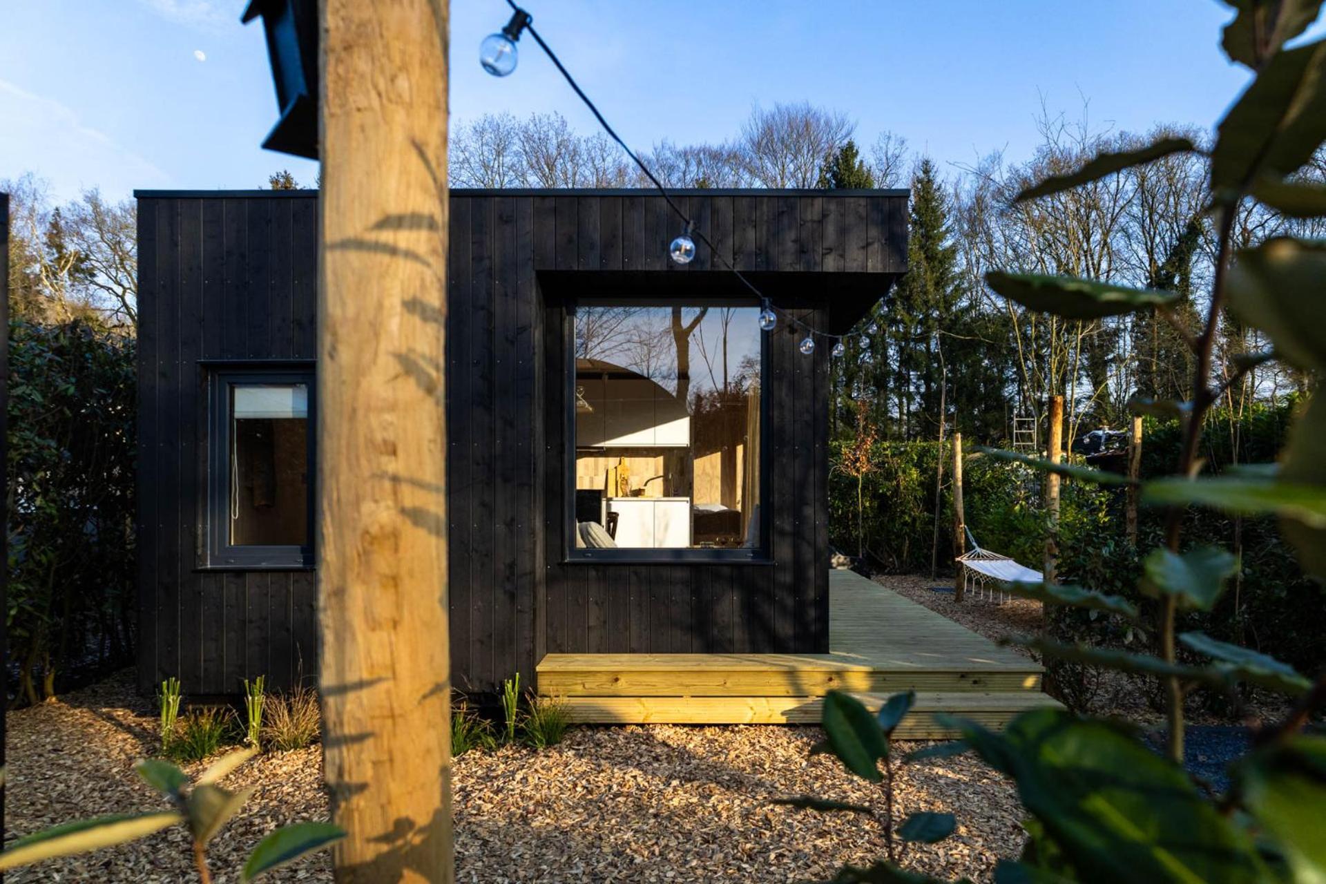 Knus Gezinsverblijf In Cosi Tiny House Op De Veluwe Epe Bagian luar foto