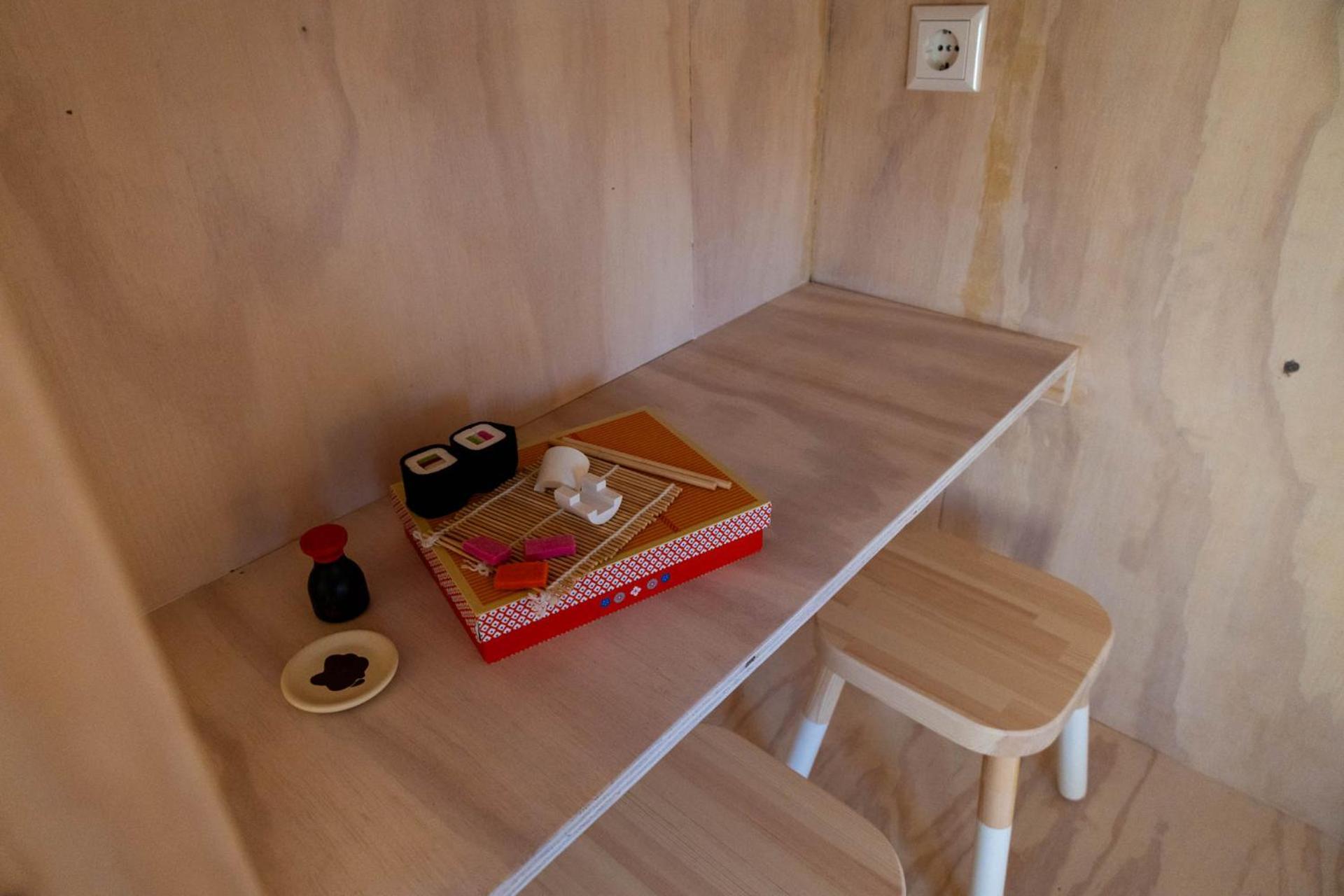 Knus Gezinsverblijf In Cosi Tiny House Op De Veluwe Epe Bagian luar foto